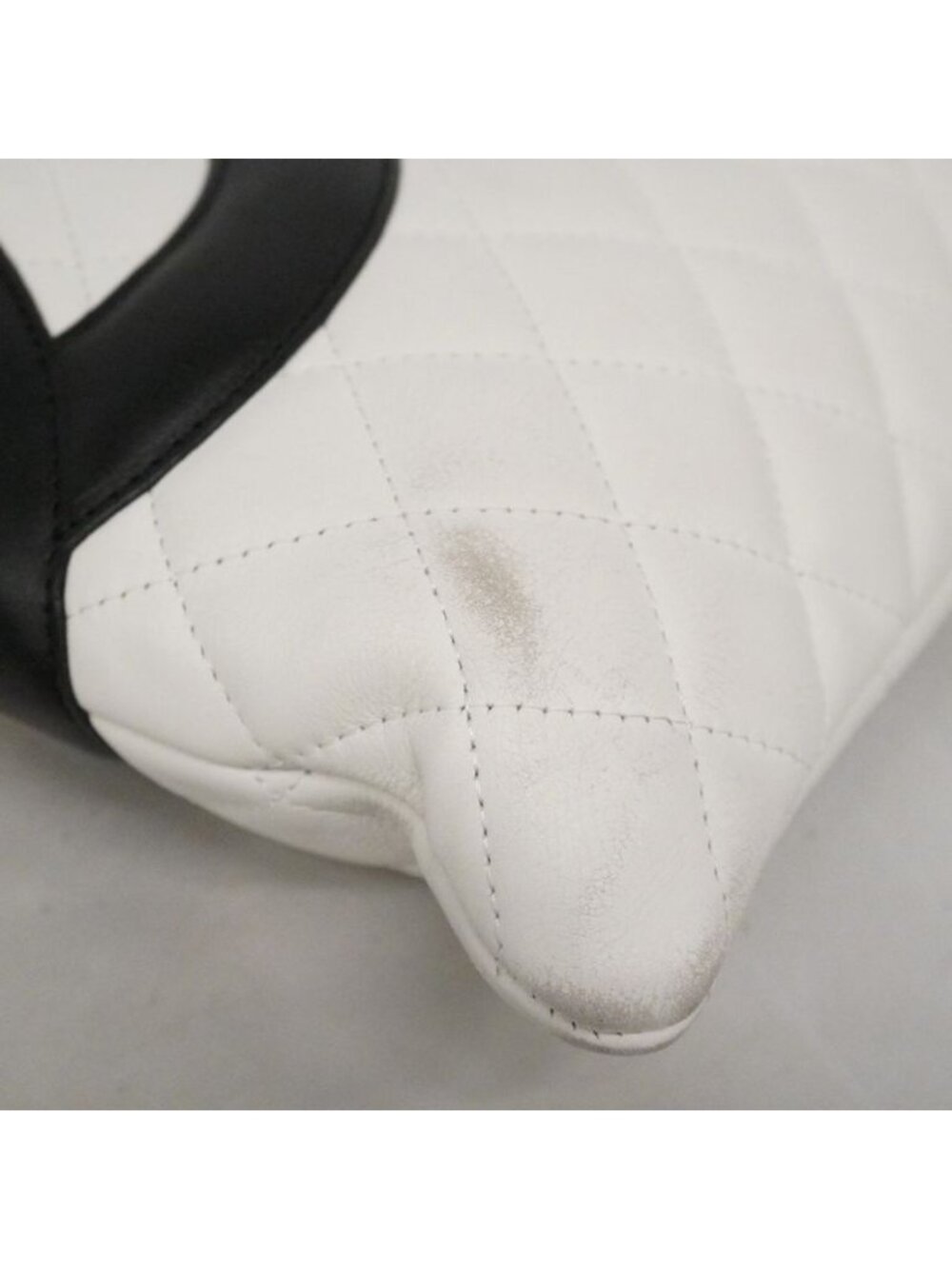 Chanel Tote Cambon Lambskin White Black Silver - Picture 6 of 10